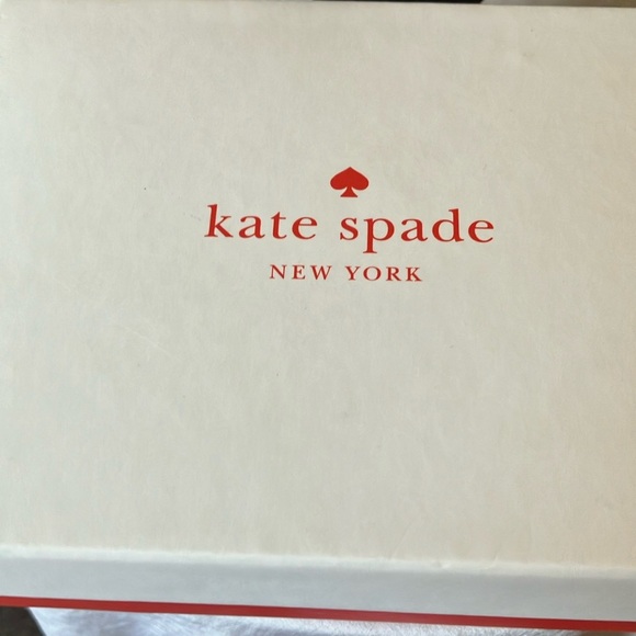 Kate Spade: Floral Mini Keychain Wallet- Gold Tone- Box- mark - Picture 14 of 14